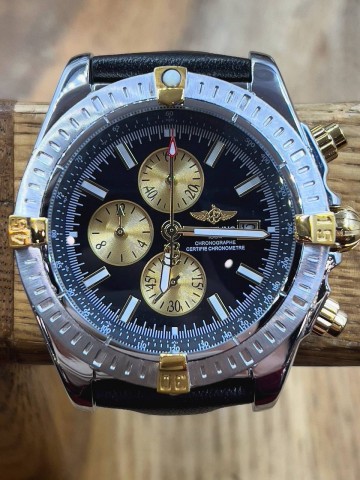 Часы Breitling