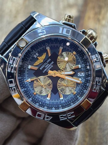 Часы Breitling