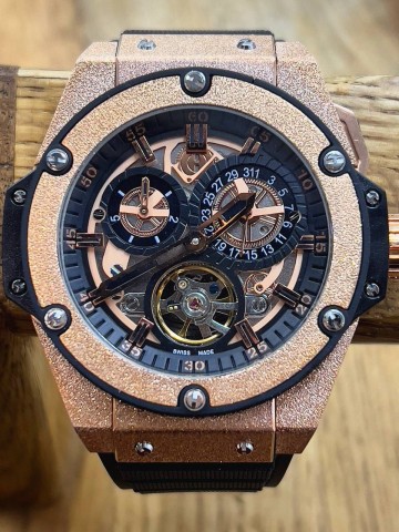 Часы Hublot