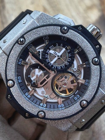 Часы Hublot