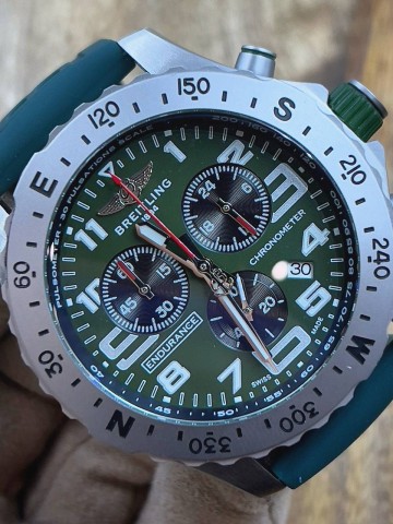 Часы Breitling