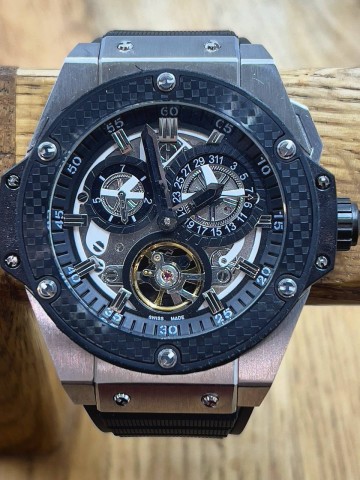 Часы Hublot