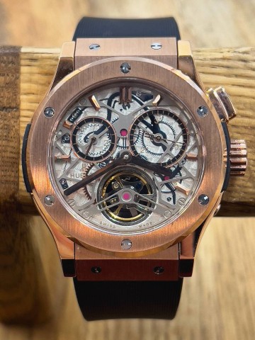 Часы Hublot