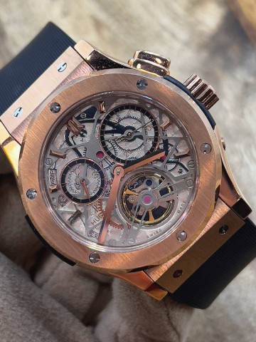 Часы Hublot