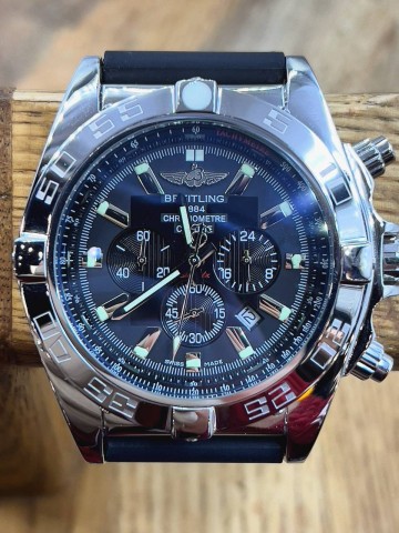 Часы Breitling