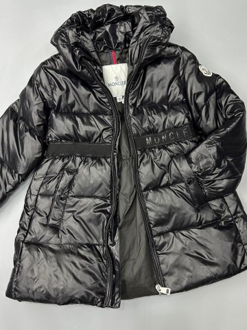 Пуховик Moncler