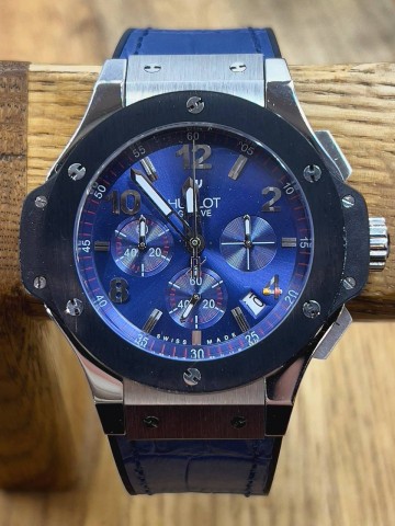Часы Hublot