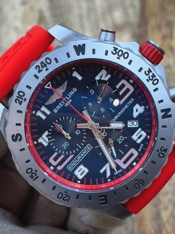Часы Breitling