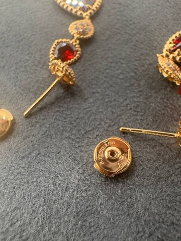 Серьги Boucheron