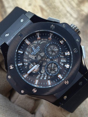Часы Hublot