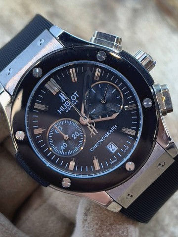Часы Hublot