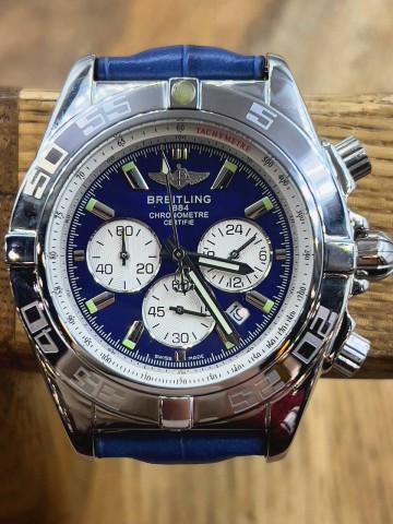 Часы Breitling