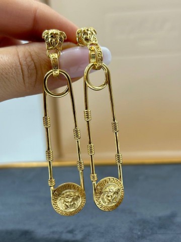 Серьги Versace