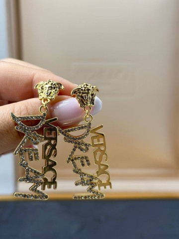 Серьги Versace