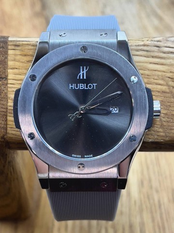 Часы Hublot