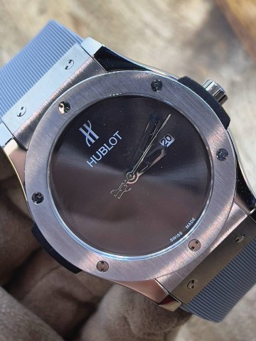 Часы Hublot