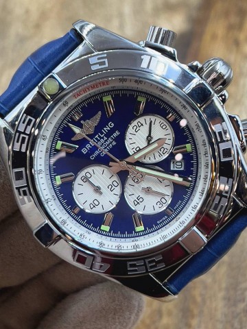 Часы Breitling