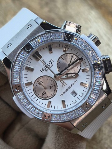 Часы Hublot