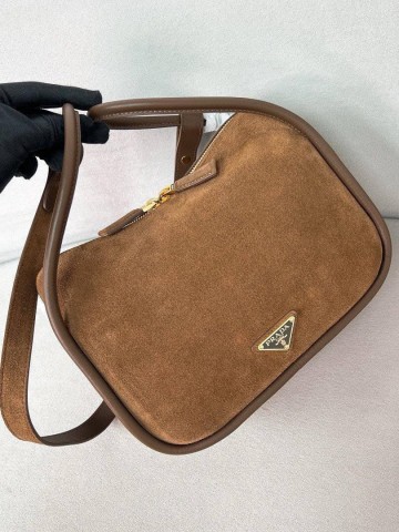 Сумка Prada