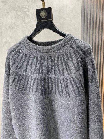 Свитер Christian Dior