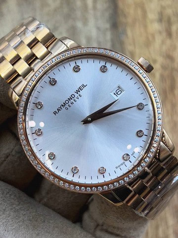 Часы Raymond Weil