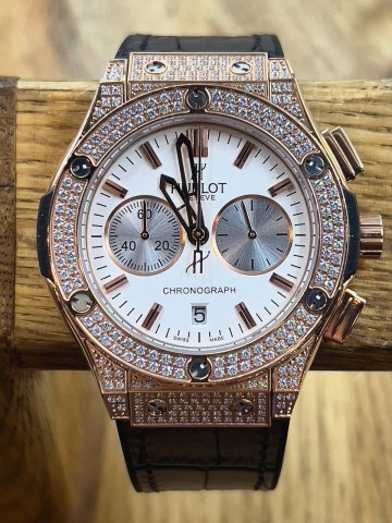 Часы Hublot