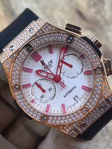 Часы Hublot
