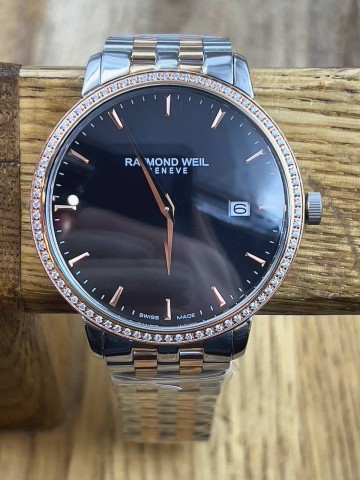 Часы Raymond Weil
