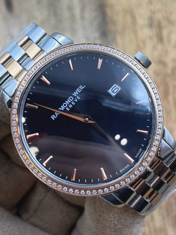 Часы Raymond Weil