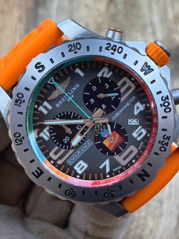 Часы Breitling