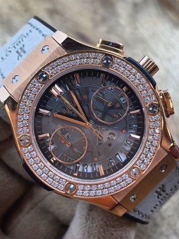Часы Hublot