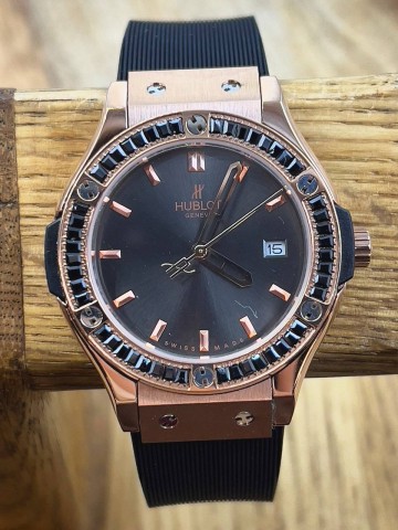 Часы Hublot