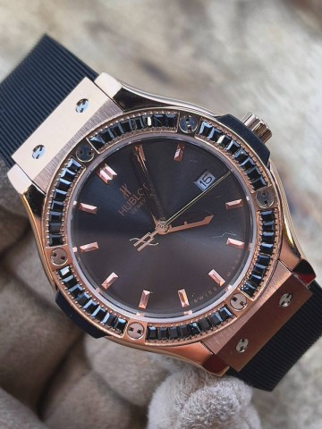 Часы Hublot