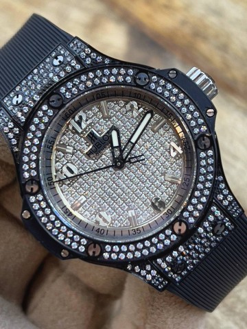 Часы Hublot