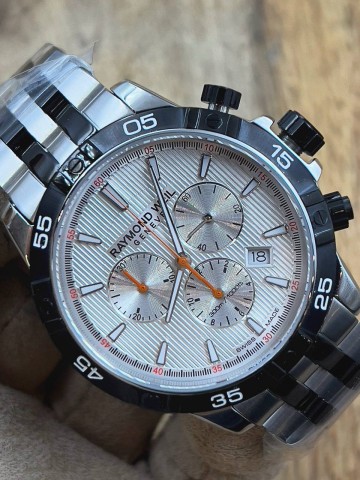 Часы Raymond Weil
