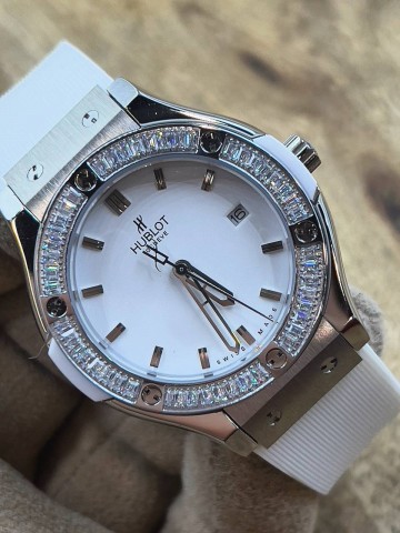 Часы Hublot