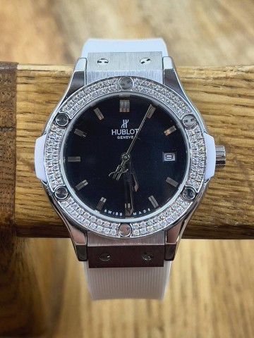 Часы Hublot