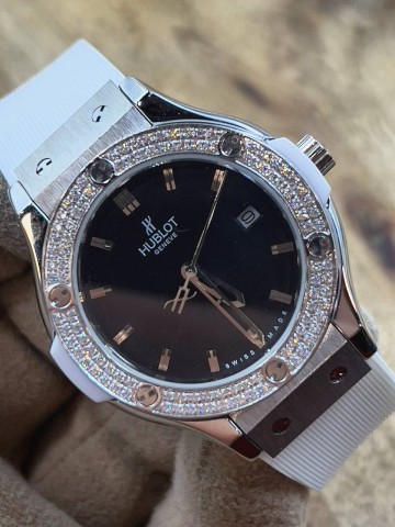 Часы Hublot