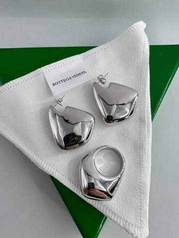 Кольцо Bottega Veneta