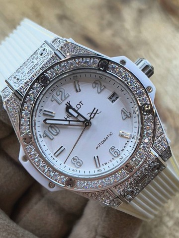 Часы Hublot
