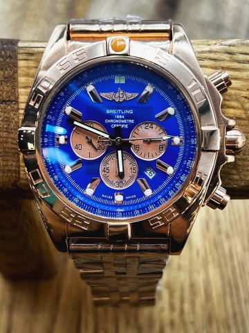 Часы Breitling