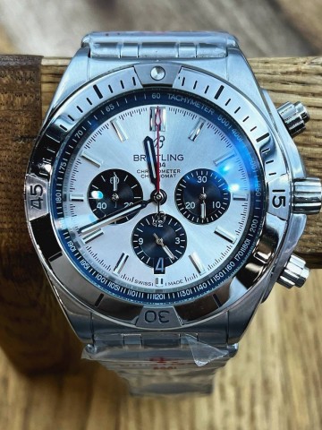 Часы Breitling