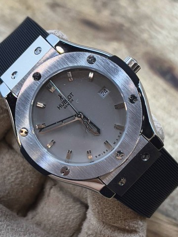 Часы Hublot