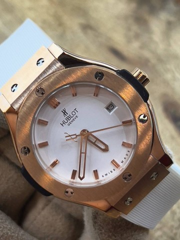 Часы Hublot
