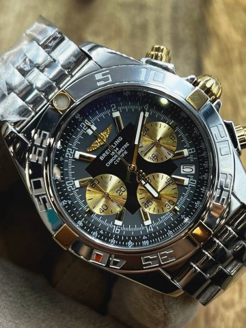 Часы Breitling