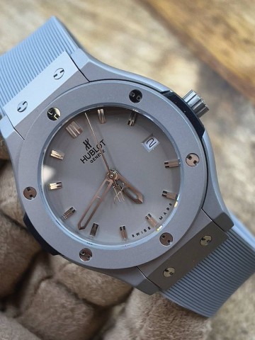 Часы Hublot
