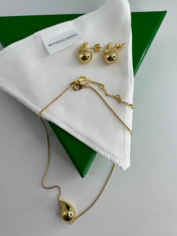 Серьги Bottega Veneta