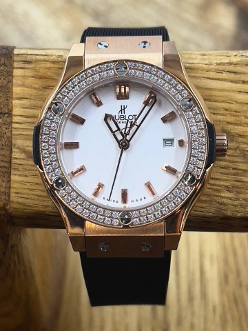 Часы Hublot