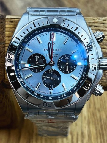 Часы Breitling