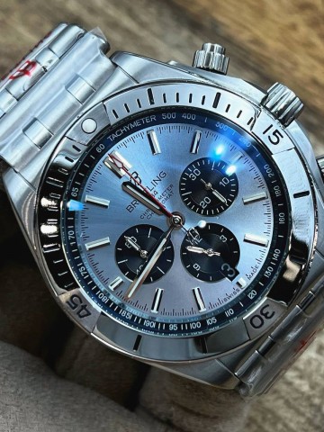 Часы Breitling